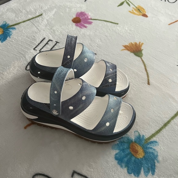 CROCS Shoes - Crocs Denim Mega Crush Sandals